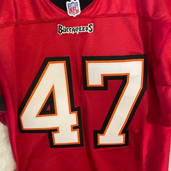 Tampa Bay Buccaneers VINTAGE John Lynch #47 Adidas Pro-Line Football Jersey. 42
